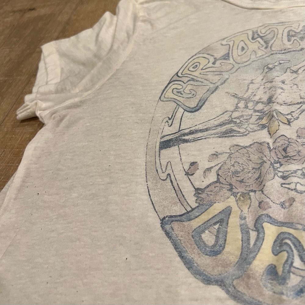 Sheer Vintage Style Graphic Tee - Picture 5 of 6